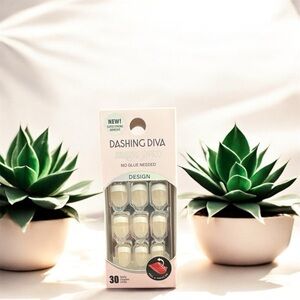 Dashing Diva Press-On Nails
